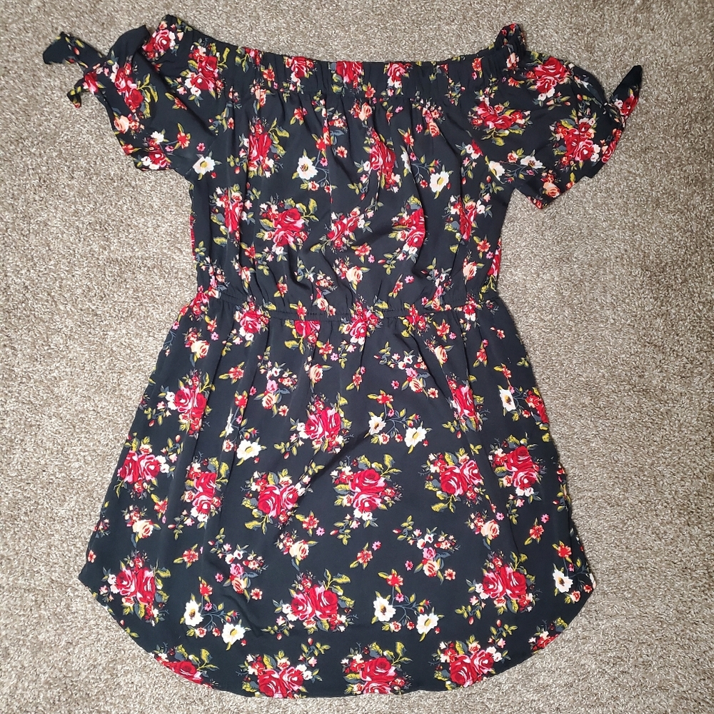Blush Off Shoulder Black Floral Short Sleeve‎ Midi Summer Dress Medium